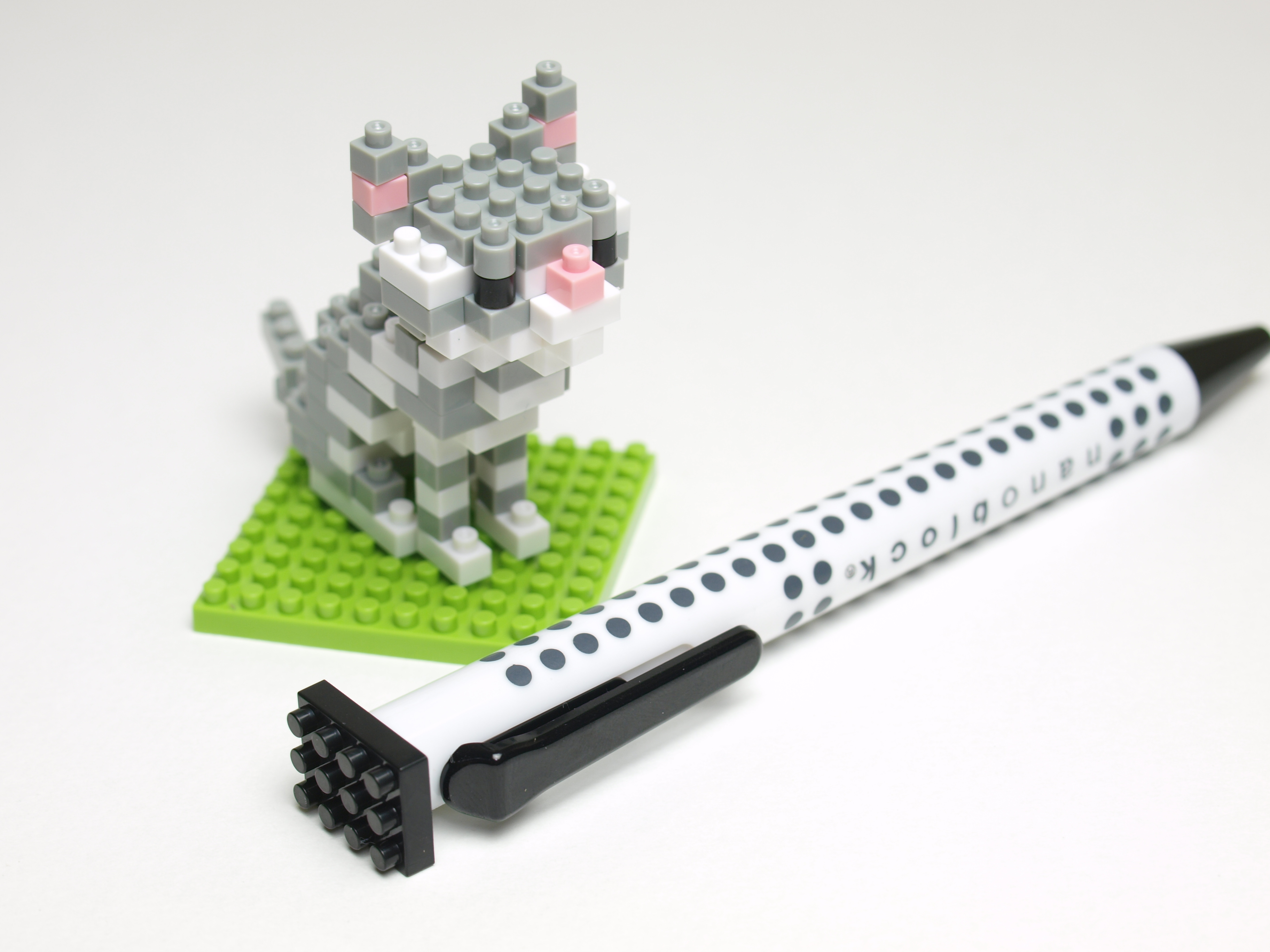 nanoblock pen